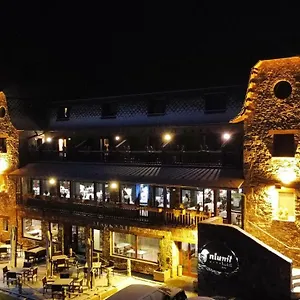 4* Hotel & Niunit