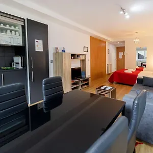 Comfortable With Mountain View In 40 M² + Storage Apartamento